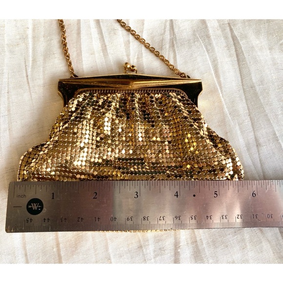 Vintage Whiting & Davis Goldtone Metal Mesh Mini Evening Bag Clutch Wristlet - Picture 14 of 17